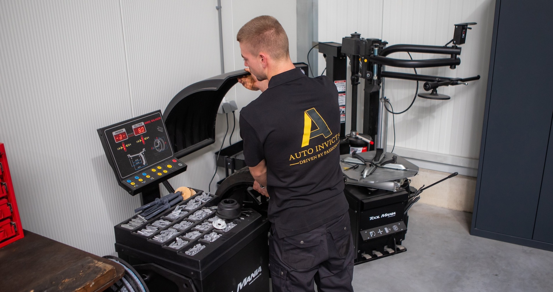Common Image dinesten_images_1756991770.jpg Bandenservice | Auto Invicta