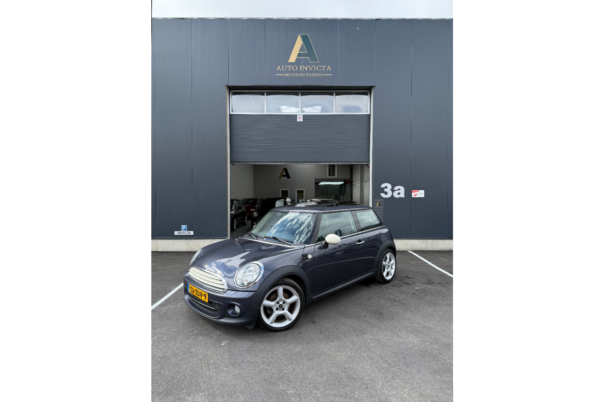 MINI One 1.6 malist - Pano - Nieuwe koppeling 47538777-0.jpg | Auto Invicta