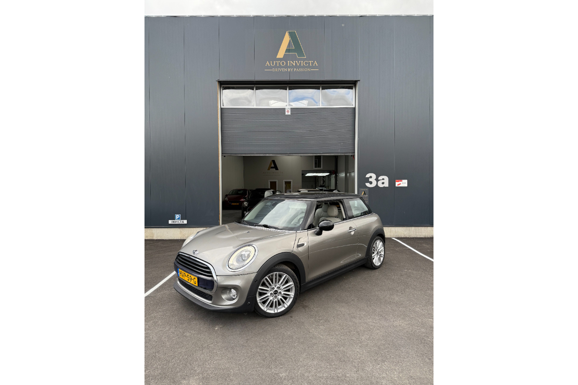 MINI Cooper 1.5 - Chili - Pano 47538936-0.jpg | Auto Invicta