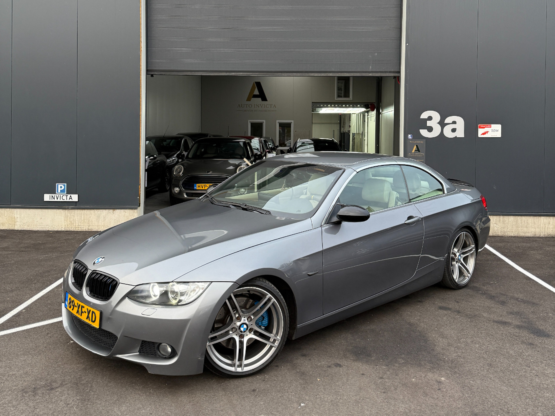 BMW 3 Serie 325I - M pakket - 19 Inch 49115236-0.jpg | Auto Invicta