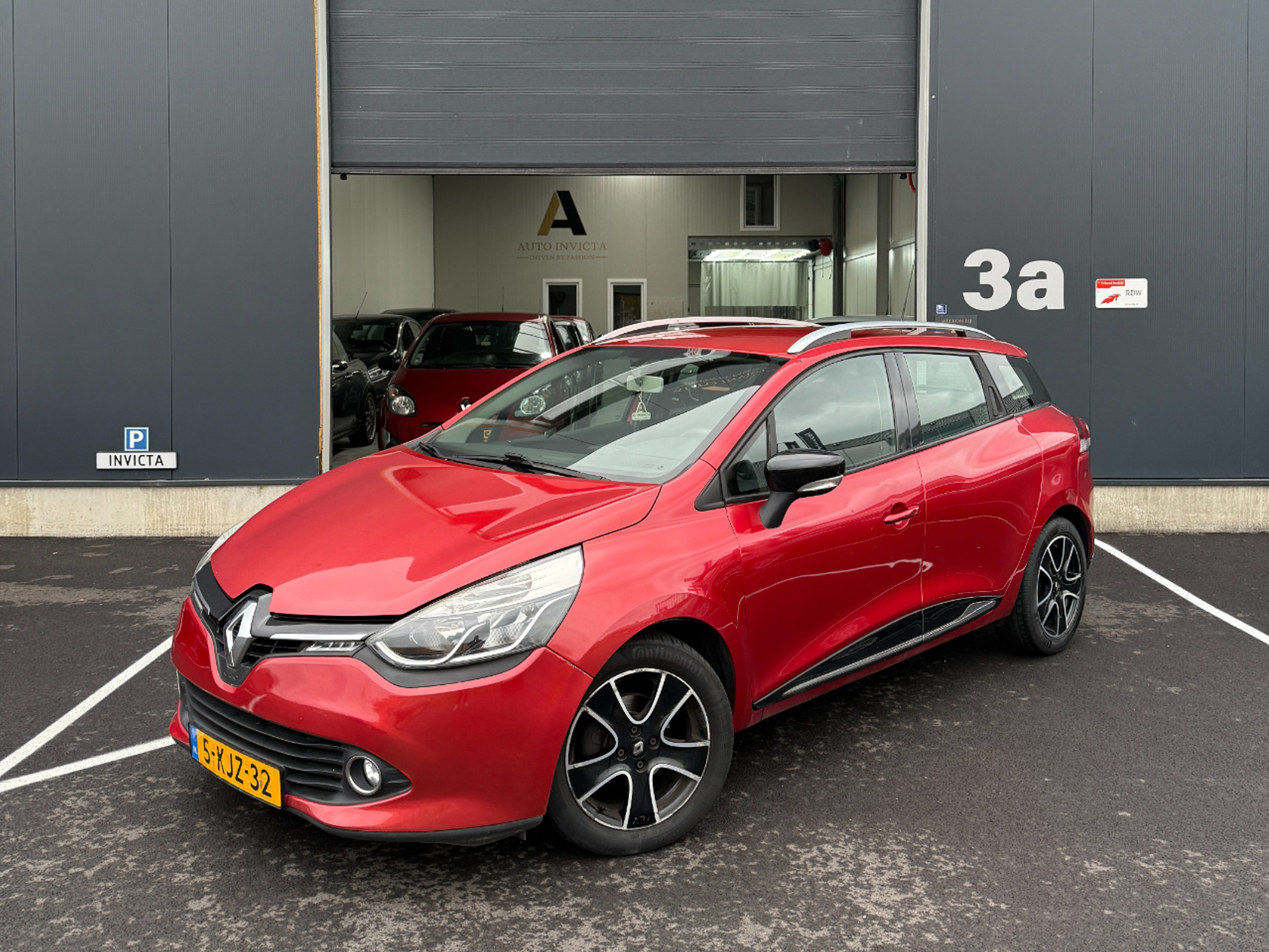 Renault Clio 0.9 - Expression 49351111-0.jpg | Auto Invicta