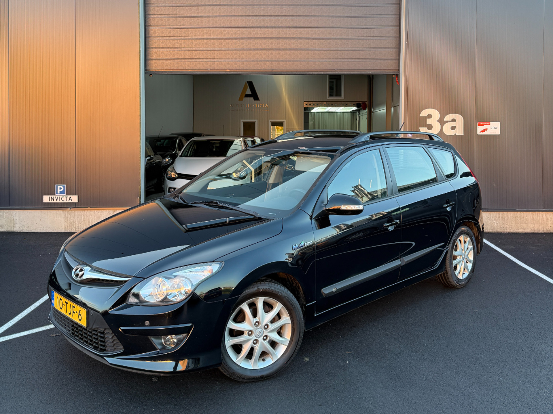 Hyundai  I 30CW 1.6 - i-motion 49450134-0.jpg | Auto Invicta