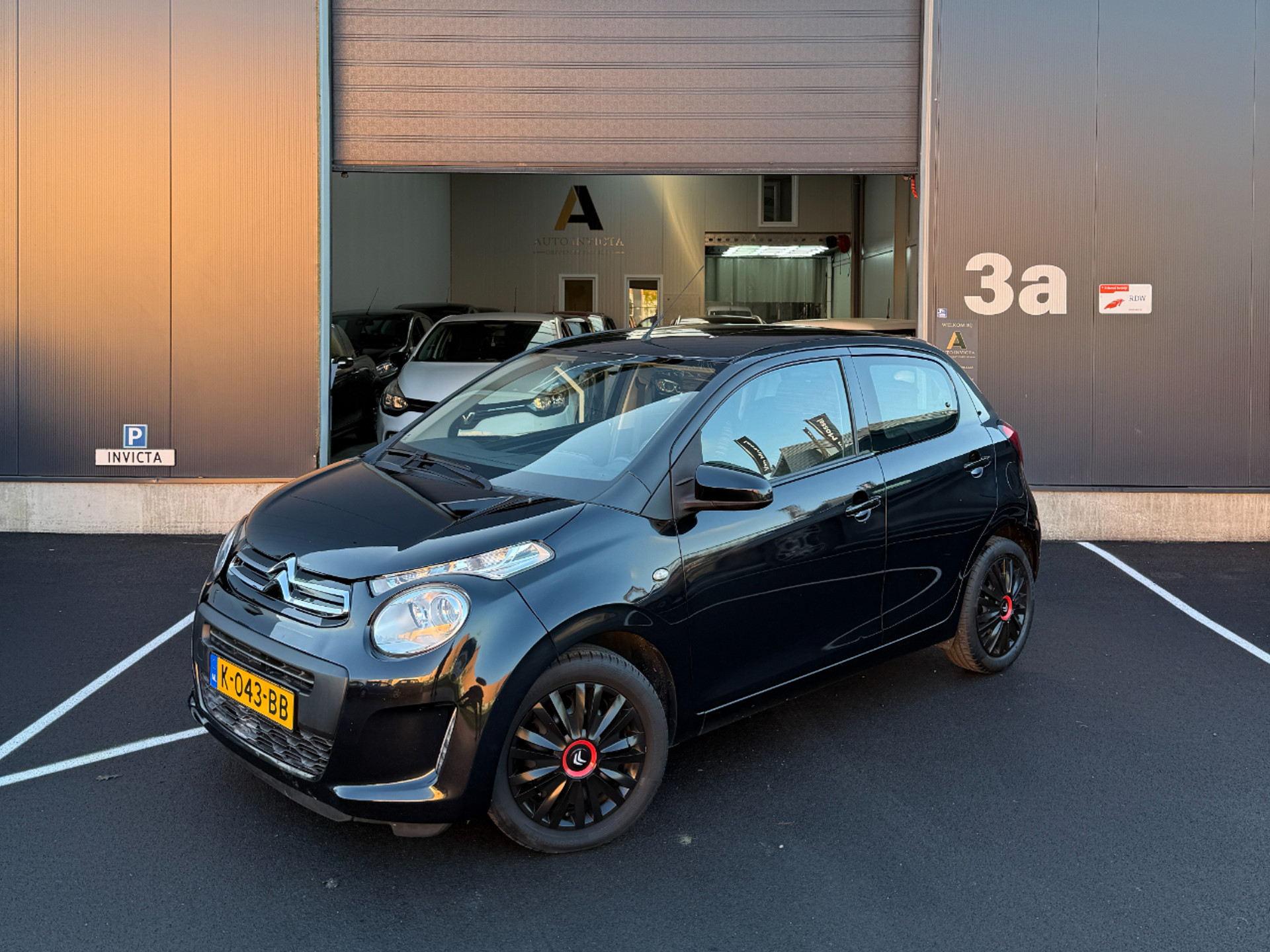 Citroën C1 1.0 VTi - Feel - Achteruitrijcamera 49451283-0.jpg | Auto Invicta